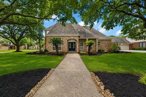 14707 Sandy Creek Dr, Houston, TX 77070