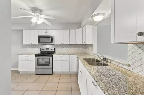 7391 Antoine Dr, Houston, TX 77088