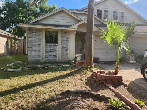 5156 Beaver Hollow Dr, Houston, TX 77084