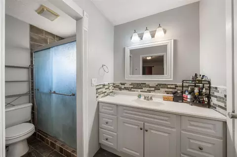 Bath - 23130 Pennsgrove Rd, Spring, TX 77373 photo 2 of 2