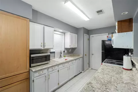 Kitchen - 23130 Pennsgrove Rd, Spring, TX 77373 photo 1 of 2