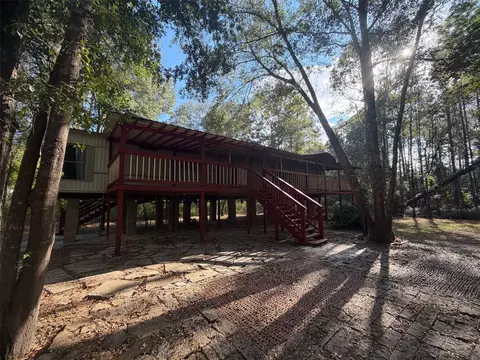 19012 Nottingham St, New Caney, TX 77357