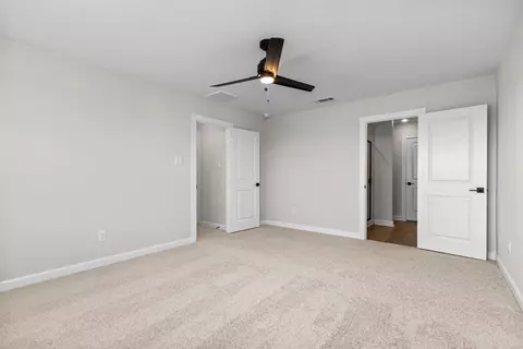 Bedroom - 10807 Hickory Ln, Beasley, TX 77417 photo 3 of 4