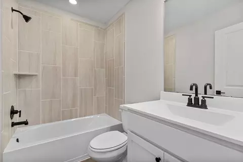 Bath - 10807 Hickory Ln, Beasley, TX 77417 photo 2 of 2