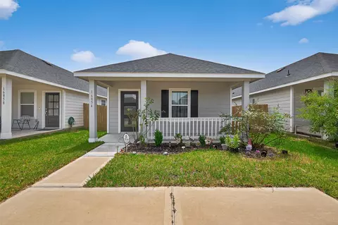 16854 N Marie Village Dr, Conroe, TX 77306