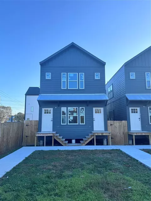 230 E 38th St, Houston, TX 77018