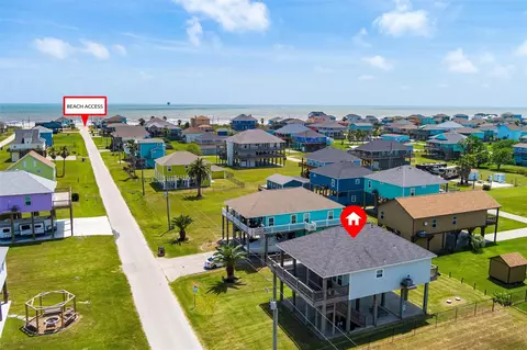 893 West Ln, Crystal Beach, TX 77650
