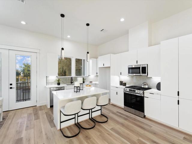6633 Katarani Dr, Houston, TX 77091