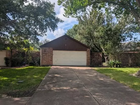 13007 Stancliff Oaks St, Sugar Land, TX 77478