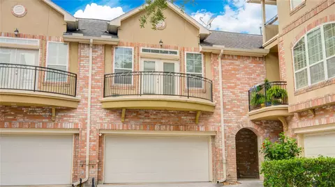 44 Versante Ct, Houston, TX 77070