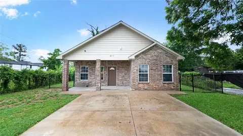 8717 Peachtree St, Houston, TX 77016
