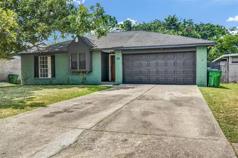 Exterior - 16 Ranch House Loop, Angleton, TX 77515 photo 2 of 4
