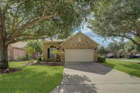 2429 Alamanni Dr, Pearland, TX 77581
