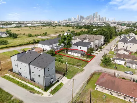 4110 Buck St, Houston, TX 77020