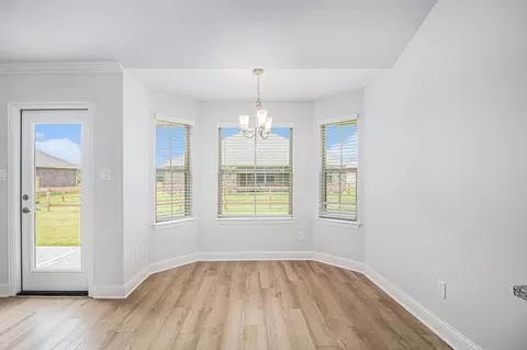 10 Greystone Ct, Angleton, TX 77515 photo 3