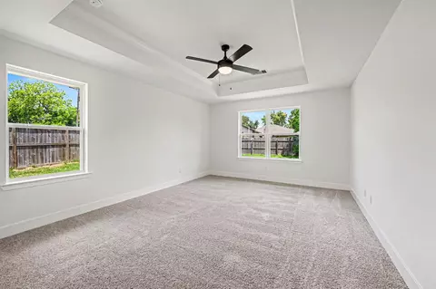 Bedroom - 10 Greystone Ct, Angleton, TX 77515 photo 4 of 11