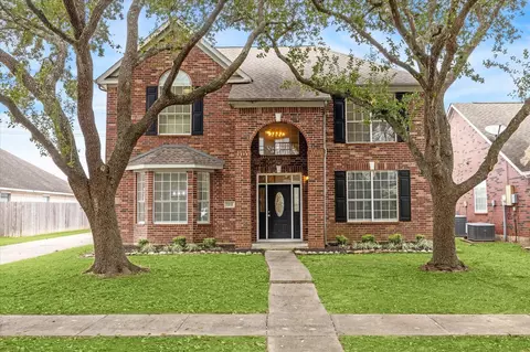 2212 Golden Sails Dr, League City, TX 77573