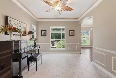 Entry Way - 8766 Skyline Ln, Conroe, TX 77302 photo 2 of 6