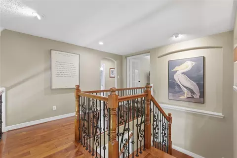Entry Way - 8766 Skyline Ln, Conroe, TX 77302 photo 4 of 6