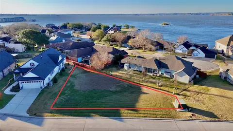 5421 Zephyr Ln, Willis, TX 77318