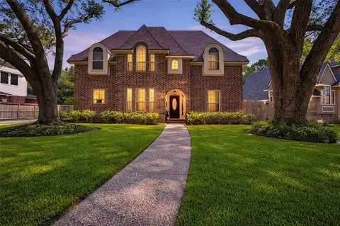 5010 Tarnbrook Dr, Houston, TX 77084