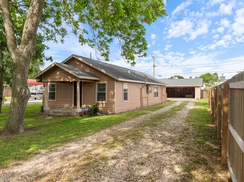 3320 Brooks Avene, Bay City, TX 77414