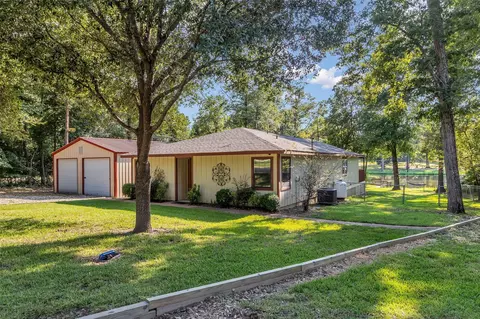 119 Memory Ln, Livingston, TX 77351
