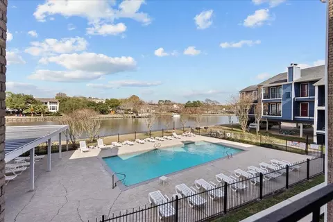 18511 Egret Bay Blvd #205, Houston, TX 77058