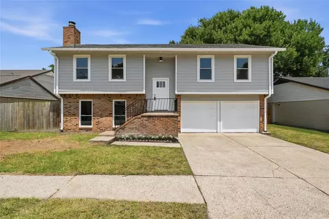 11330 Raven View Dr, Houston, TX 77067
