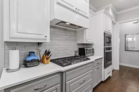 Kitchen - 3333 Stoneleigh Rd, Bryan, TX 77808 photo 2 of 6