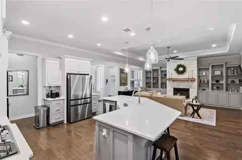 Kitchen - 3333 Stoneleigh Rd, Bryan, TX 77808 photo 3 of 6