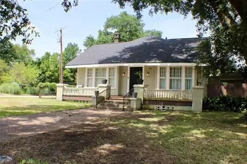 233 N 7th St, Beaumont, TX 77702