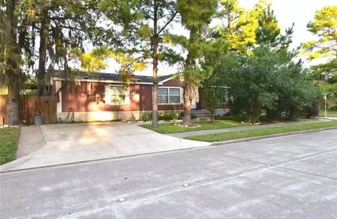 11703 Greenmesa Dr, Houston, TX 77044
