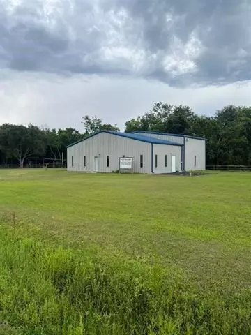 445 W Railroad Ave, China, TX 77613