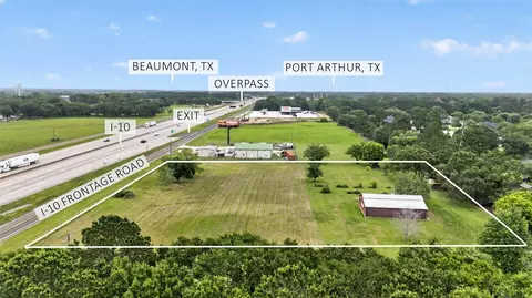 113 Dugat Rd, Winnie, TX 77665