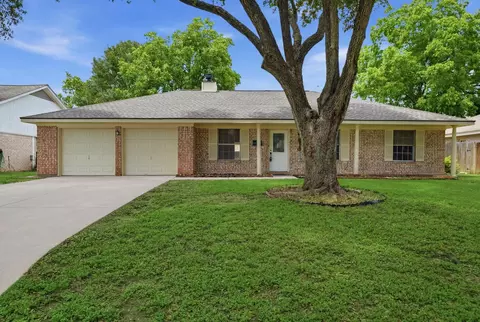 815 Klare Ave, Rosenberg, TX 77471