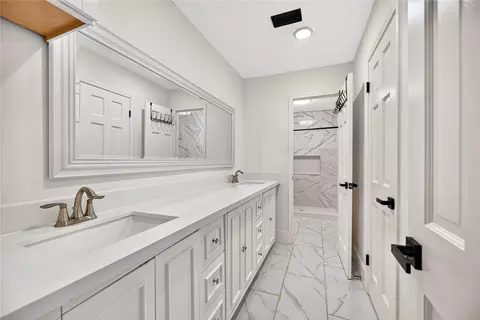 Bath - 6622 Ampton Dr, Spring, TX 77379 photo 7 of 8