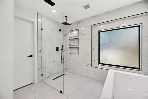 Bath - 6622 Ampton Dr, Spring, TX 77379 photo 4 of 8