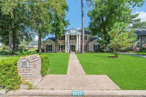 Exterior - 6622 Ampton Dr, Spring, TX 77379 photo 3 of 9