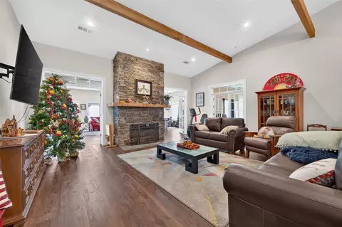 Living - 382 Hinson Rd, Lovelady, TX 75851 photo 2 of 4