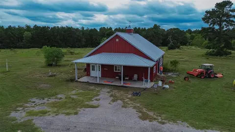 Exterior - 382 Hinson Rd, Lovelady, TX 75851 photo 6 of 6