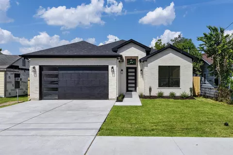3219 King St, Houston, TX 77026