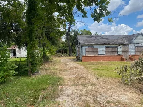 3401 Melbourne St, Houston, TX 77026