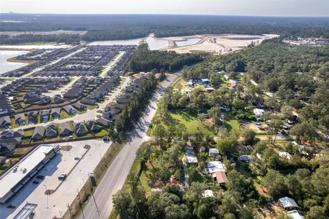 View/Area - 14457 Leafy Ln, Conroe, TX 77306 photo 12 of 24