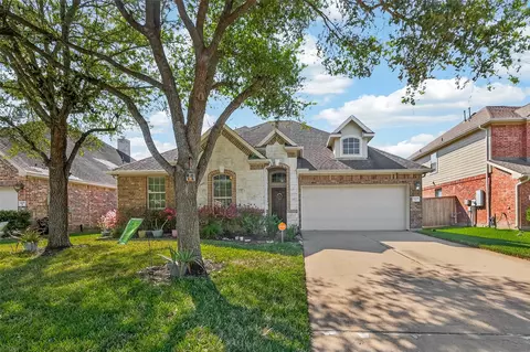 2203 Summit Pass Ln, League City, TX 77573