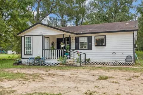 271 Trails End Dr, Cleveland, TX 77328