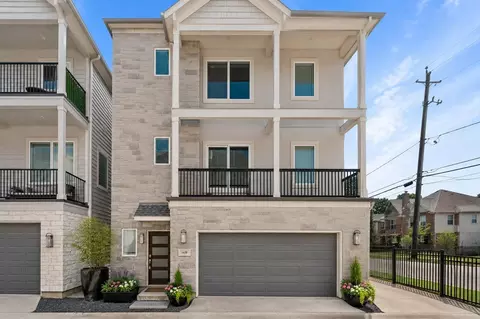 1430 W 34th 12 St, Houston, TX 77018