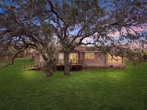 541 County Road 396, Kenedy, TX 78119
