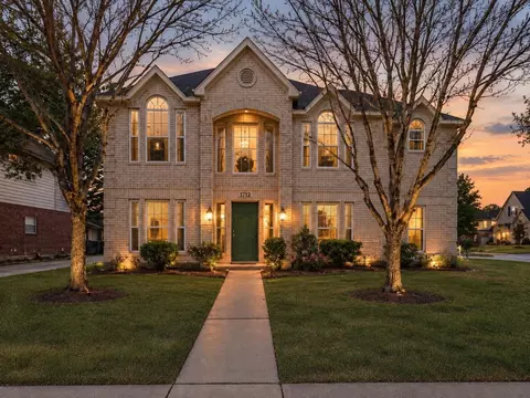 702 Huntercrest St, El Lago, TX 77586