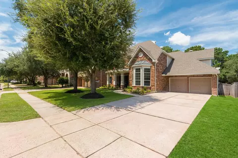 Exterior - 1323 Arden Forest Dr, Spring, TX 77379 photo 4 of 5